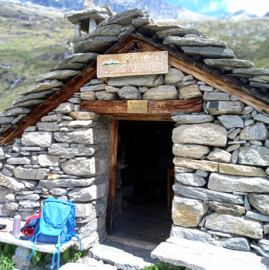 Bivacco Augusto Pala all'Alpe Hinderbalmo